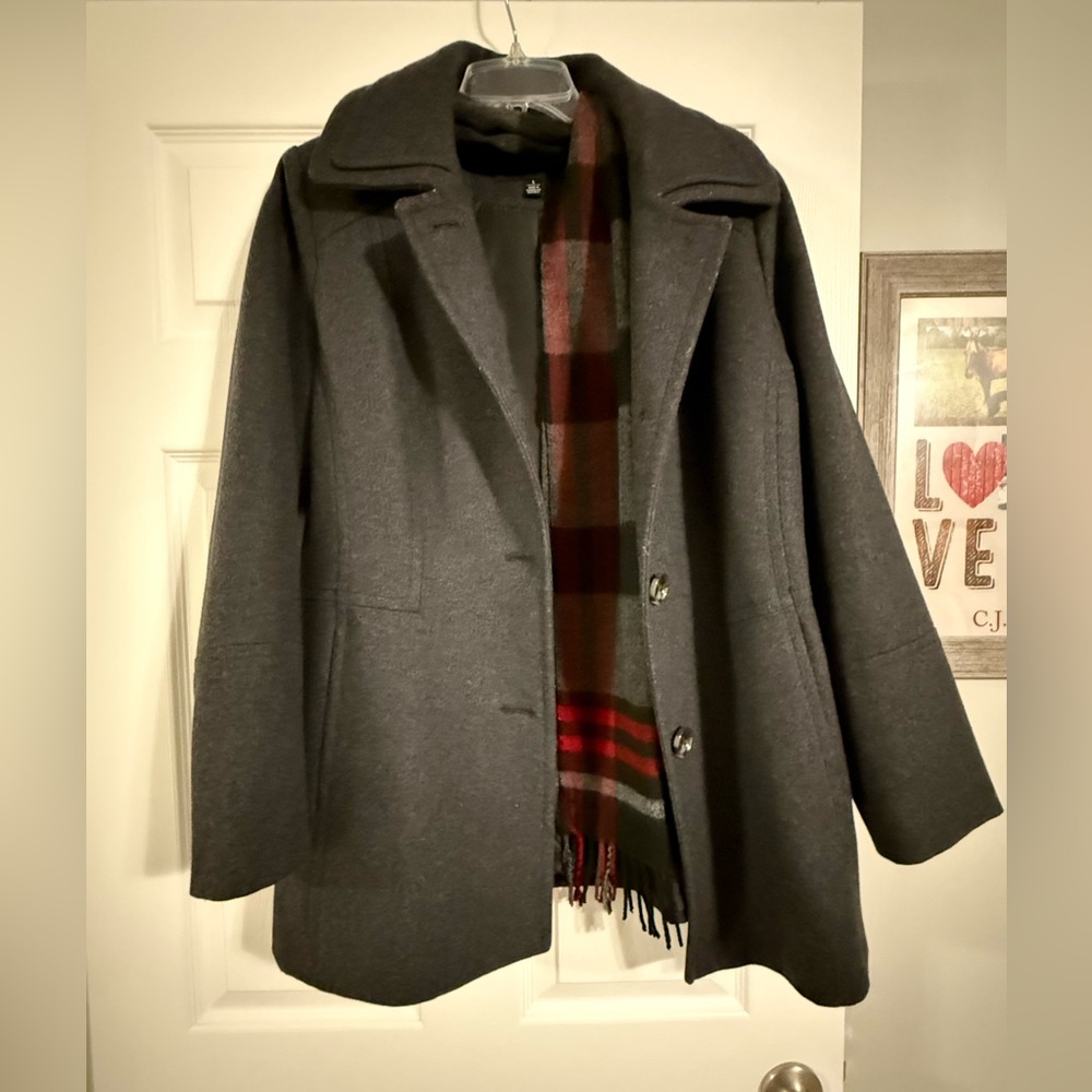 London Fog Dark Grey Coat with scarf Large